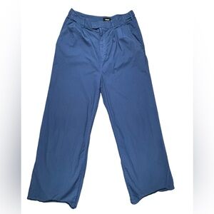 Monrow- Cotton Twill Wide Leg Trousers- Medium- Like New!!‎